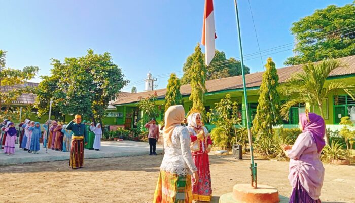 HUT RI ke-78, Abd Chalid Kepala MIN 2 Gowa berharap, guru dan siswa bisa lebih meningkatkan rasa cinta pada tanah air dan bangsa