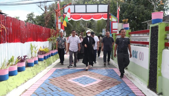 Kunjungi Longwis Bahagia, Fatmawati Rusdi Apresiasi Partisipasi Warga
