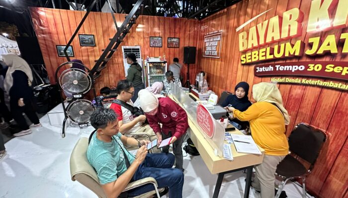 Booth Bapenda di F8 Makassar Lampaui Target Transaksi Pembayaran PBB, Capai 2,1 M