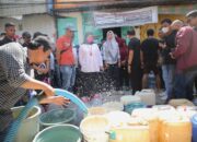 Fatmawati Rusdi Tinjau Wilayah Kekeringan di Kecamatan Ujung Tanah