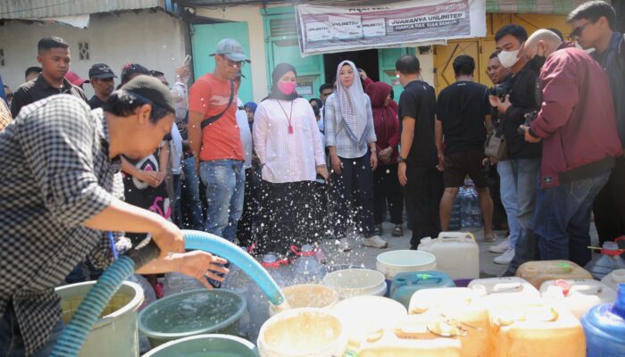 Fatmawati Rusdi Tinjau Wilayah Kekeringan di Kecamatan Ujung Tanah