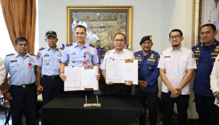 Lanud Sultan Hasanuddin dan Pemkot Makassar Taken MOU Soal Penanganan Kebakaran