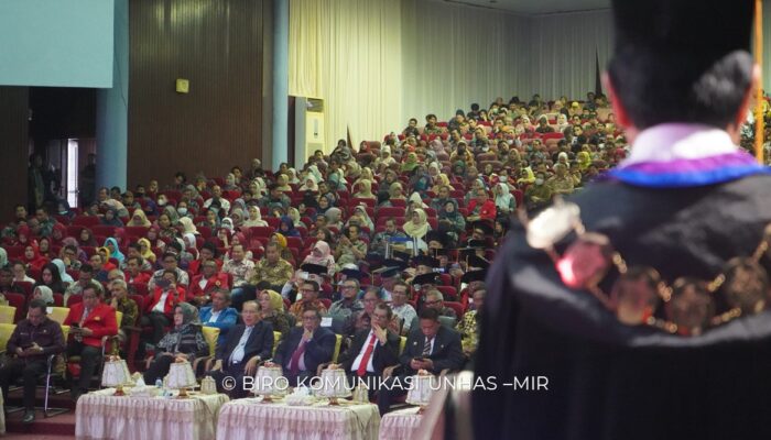 Upacara Dies Natalis Ke-67 Unhas, Prof JJ : Institusi Besar dengan SDM Berkualitas