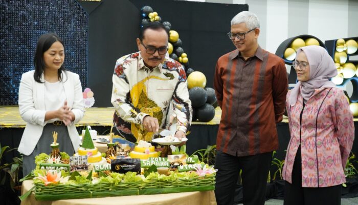 Di usianya yang ke-35 tahun tepat di 07 Desember 2023, Kalla Aspal semakin memantapkan strategi kedepannya.