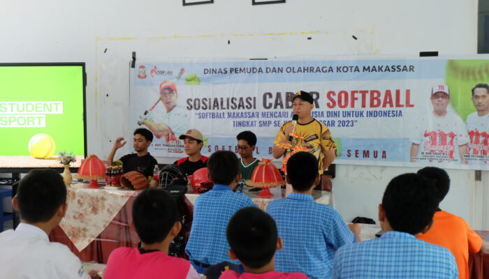 SOFTBALL Makassar Mencari Atlet Usia Dini Untuk Indonesia
