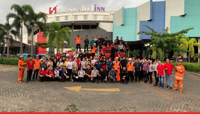 Swiss-Belinn Panakkukang Makassar Sukses Melaksanakan Latihan Penanggulangan Kebakaran untuk Memastikan Keamanan dan Kesiapan