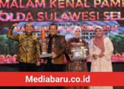 Hadiri Malam Kenal Pamit Kapolda Sulsel, Pangdam XIV/Hsn Berharap Sinergitas Antara Kodam XIV/Hsn dan Polda Terus Dapat Terjalin Baik