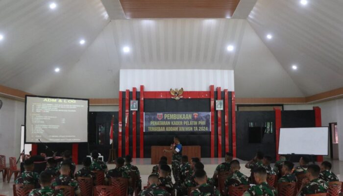 Mayjen TNI Bobby Laksanakan Penataran Kader Pelatih PHH Demi Meningkatkan Profesionalisme Prajurit Kodam XIV/Hasanuddin.