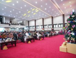 Aslog Kasdam Mewakili Pangdam XIV/Hsn Hadiri Perayaan Natal Keluarga Kristiani Pemerintah Provinsi Sulsel