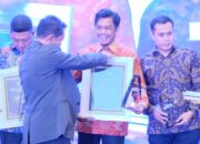 PJ Sekda Makassar Sabet Penghargaan Tokoh Progresif dan Inspiratif