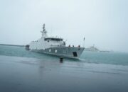 Kasdam XIV/Hsn Turut Sambut Kedatangan KRI Marlin 877 di Dermaga Mako Lantamal VI Makassar