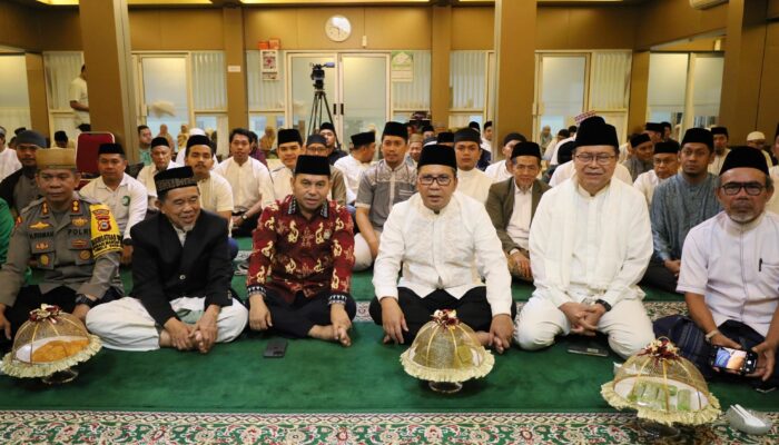 Danny Pomanto Tekankan Program Jagai Anakta’ dan Perkuatan Keimanan Ummat pada Pelantikan Pengurus Masjid Sultan Alauddin Dewan Da’wah Islamiyah Sulsel