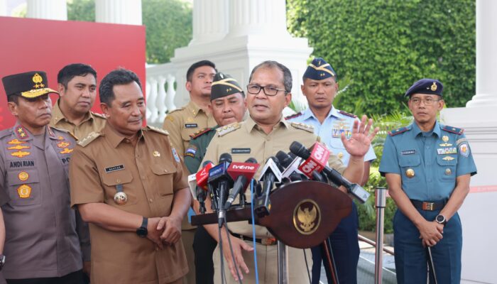 Danny Pomanto Dampingi Pj Gubernur Sulsel Temui Presiden Jokowi Laporkan Persiapan Pembangunan Stadion di Makassar