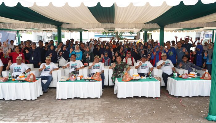 Mewakili Pangdam, Irutum Itdam XIV/Hsn Mengikuti Aksi Bersih Negeri Serentak Bersama KLHK RI