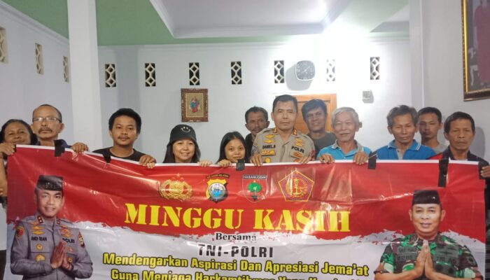 Polda Sulsel Gelar Minggu Kasih Di Dusun Kendenan Kec. Makale, Tanah Toraja, Jemaat Apresiasi Polisi RW