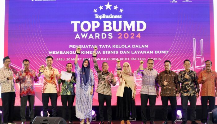 Danny Pomanto Raih Kembali Penghargaan Top Pembina BUMD 2024 Serta Pemkot Makassar Raih Lima Penghargaan Sekaligus Top BUMD 2024