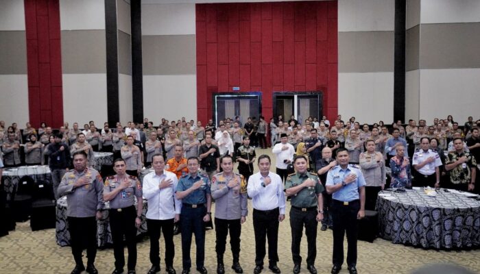 Sinergi Forkopimda Sulsel, Pangdam XIV/Hsn Bersama Stake Holder Sulsel Mengikuti Rakor Kesiapan Operasi Ketupat 2024
