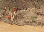 Pencarian Korban Banjir di Kab.Luwu, Terus Dilakukan. Korban Saat ini Sebanyak 12 orang, 10 dinyatakan meninggal dunia dan 2 orang dalam pencarian