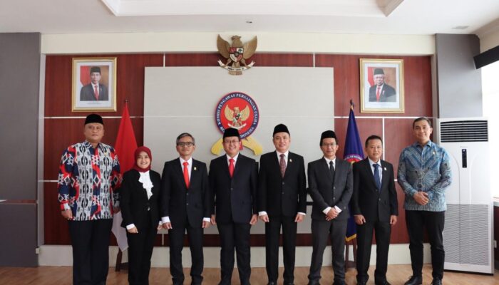 MANTAN MENTERI KEUANGAN DAN GUBERNUR BI JADI PENASIHAT KPPU