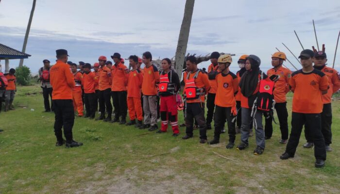 Seorang pemancing dilaporkan hilang di Perairan Barru, 22 Mei 2024.  Tim sar gabungan sudah berada di lokasi terdekat
