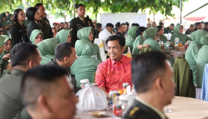 Hadiri Peringatan HUT Kodam XIV/Hasanuddin ke-67, PJ Sekda Sebut TNI Makin Dicintai Rakyat