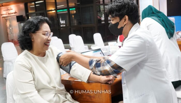 Unhas Gelar Medical Check Up ke Unit-Unit Kerja