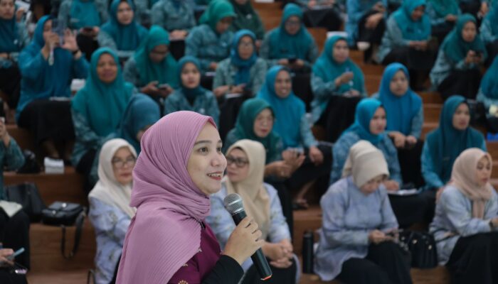 Hadapi Era Digital, TP PKK Makassar Bekali Kader dengan Literasi Internet