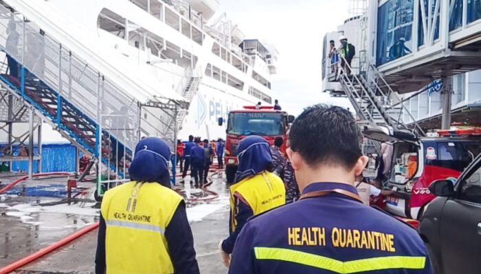Insiden KM Umsini Terbakar, Pelindo Pastikan Pelabuhan Makassar Tetap Beroperasi dan Aman
