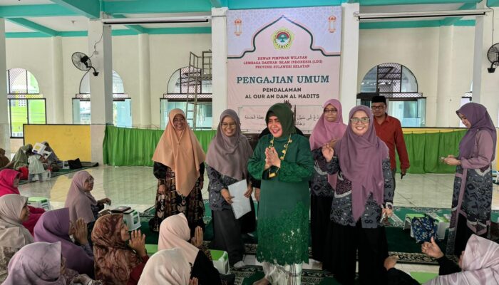 Indira Yusuf Ismail Ikuti Pengajian Parenting bersama Majelis LDII Kota Makassar