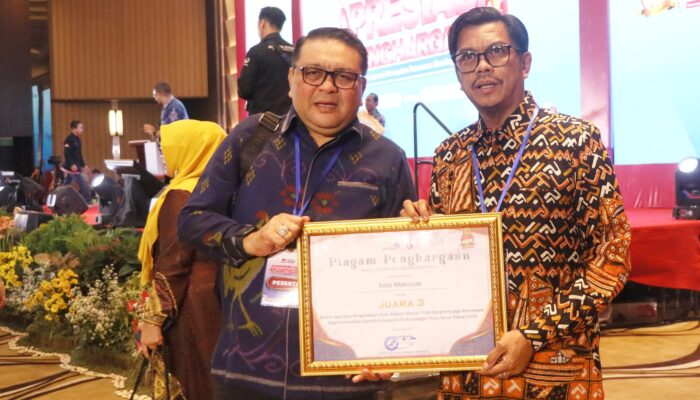Realisasi dan Serapan Anggaran Tinggi BOKB, PJ Sekda Makassar Terima Penghargaan dari BKKBN