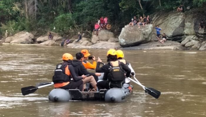 Tim SAR Gabungan Buat Ombak Buatan Cari Korban Tenggelam di Sungai Sa’dan, Tana Toraja