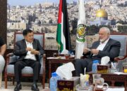 Wakil Presiden ke 10 dan 12 RI, Jusuf Kalla, bertemu dengan Ismail Haniyeh, Pemimpin Politik Gerakan Hamas di Doha