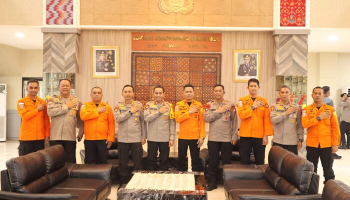 Ditemani Jajaran Pejabat, Kepala Kantor Pencarian dan Pertolongan Makassar Kunjungan ke Mapolda Sulsel
