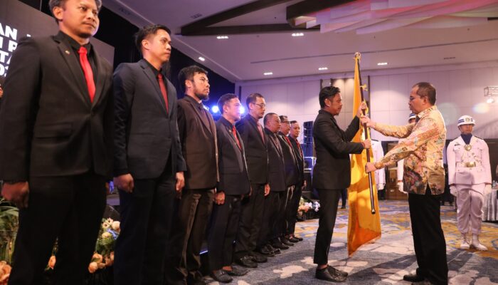 Firman Pagarra Resmi Dikukuhkan Sebagai Ketua IKAPTK Kota Makassar Periode 2024-2029