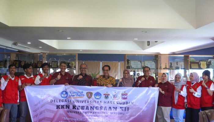 Rektor Unhas Lepas Mahasiswa KKN Kebangsaan ke Ambon Maluku