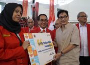 PKKMB Unhas 2024: Arsjad Rasjid Serahkan Beasiswa dan Peluncuran Lecture Theatre