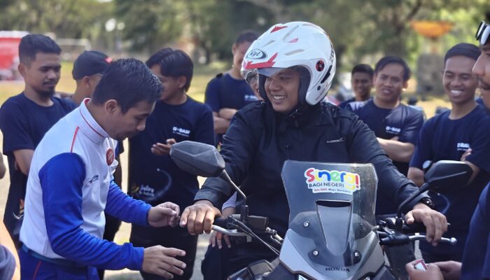 Astra Motor Sulawesi Selatan Gelar Edukasi dan Praktik Safety Riding di Pantai Akkarena Makassar