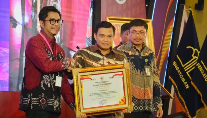 Makassar Berhasil Raih Penghargaan JDIH Tingkat Nasional 2024