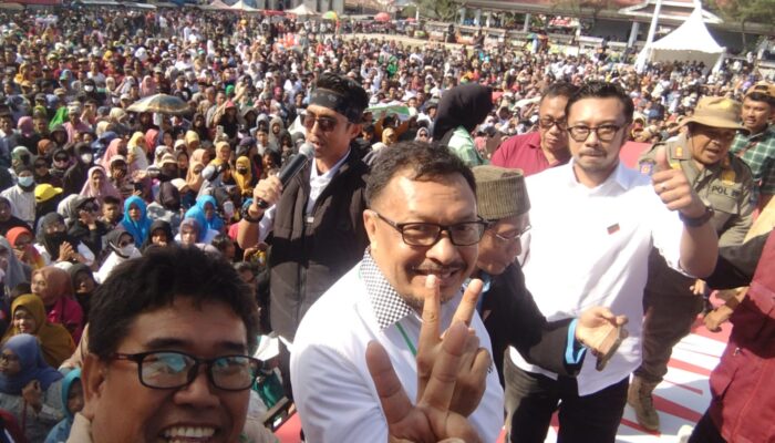 Maklumat Rakyat Pasangan Sarif-Qalby di Lapangan Pastur Jeneponto Berdampak Positif pada UMKM