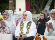 Ketua TP PKK Kota Makassar Ikuti Gerakan Sholat Subuh Berjamaah di Anjungan Pantai Losari