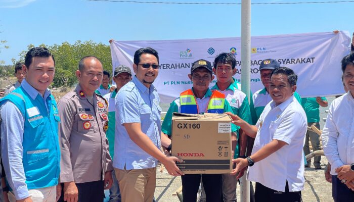 Penutupan Pelatihan Pembuatan & Penyerahan Bantuan Perahu Boat Fiber Kepada Masyarakat Kelompok Nelayan Desa Mallasoro