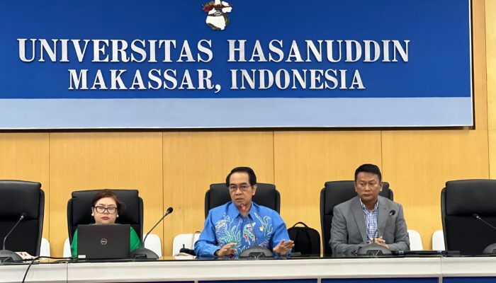 Rektor Unhas Tekankan Kebermanfaatan Penelitian PAIR pada Workshop Penyusunan Lamaran