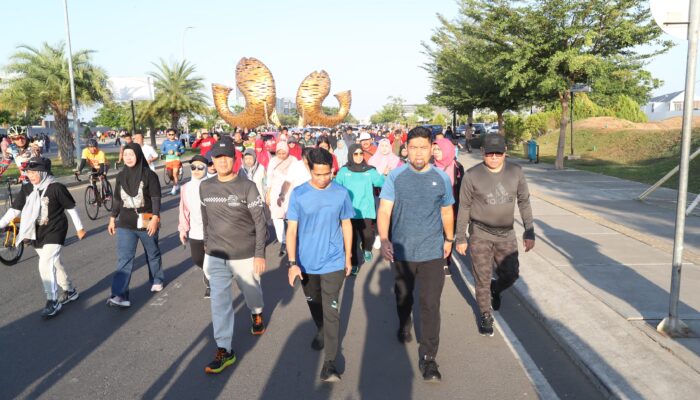 Jalan Sehat dan Senam Bersama, Pjs Wali Kota Makassar : Olahraga Investasi Berharga