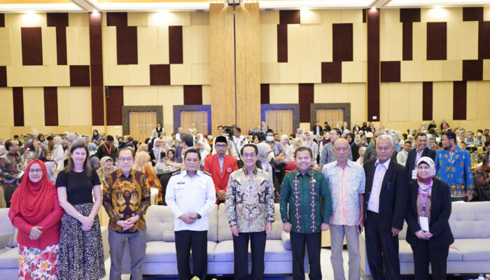 FKM Unhas Gelar The 1st International Conference on Health Policy and Public Health (ICHP-PH) 2024