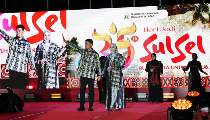 HUT 355 Sulsel, Pjs Wali Kota Makassar Meriahkan Fashion Show