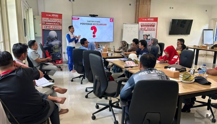 Kolaborasi Asmo Sulsel dengan Perusahaan, Edukasi Safety Riding