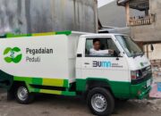 Pegadaian Kanwil Makassar Berikan Bantuan 1 Unit Mobil Pengangkut Sampah Kepada Bank Sampah ASOKA V