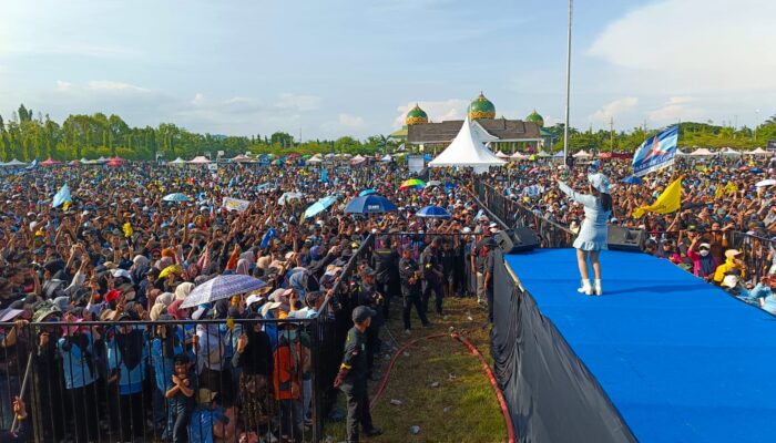 Ratusan UMKM Memperoleh Keuntungan Signifikan di kampanye akbar Paslon Nomor 2 dalam Pilkada Luwu