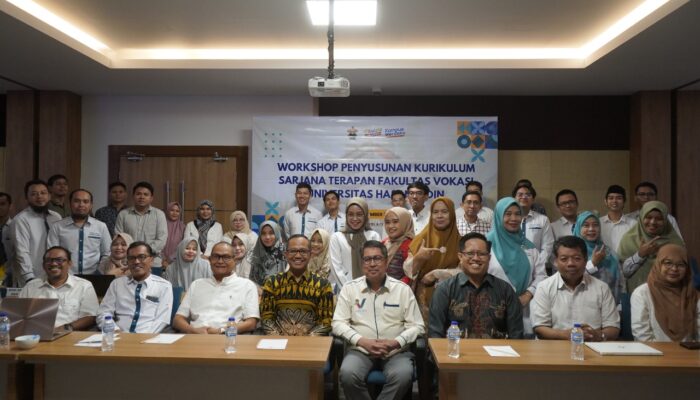 Vokasi Unhas Gelar Workshop Penyusunan Kurikulum Sarjana Terapan 2024