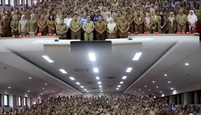 Camat dan Sekcam Tamalate Beserta Jajarannya Ikuti Apel Pagi Pemerintah Kota Makassar